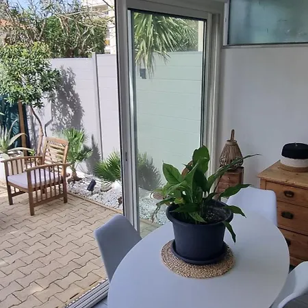 55m² Avec Jardin Apartment *